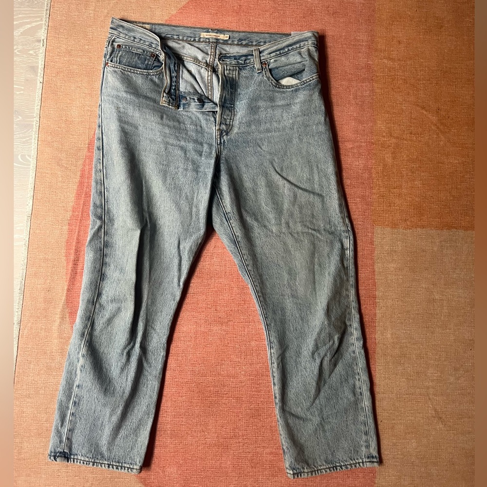 Levi’s mid ankle denim
